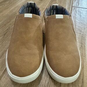 Izod Brown Slip-On Loafers